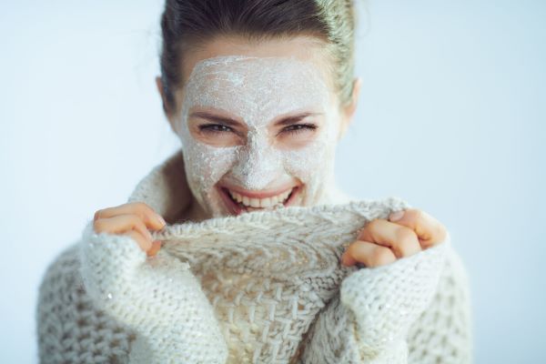 How to prevent acne breakouts in winter